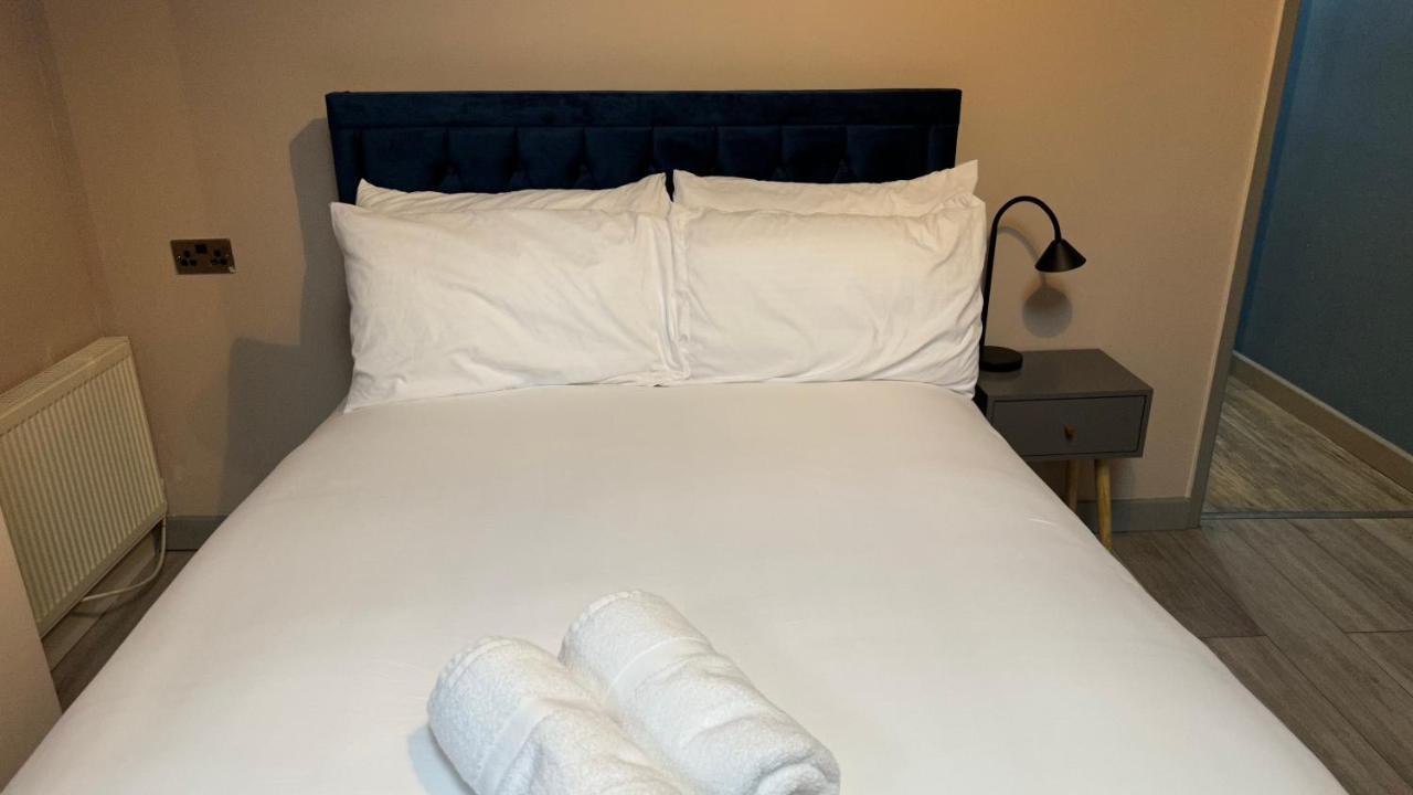 One Bedroom Apartment In Walsall Sleeps 4 Free Wifi By Villazu Bloxwich Εξωτερικό φωτογραφία